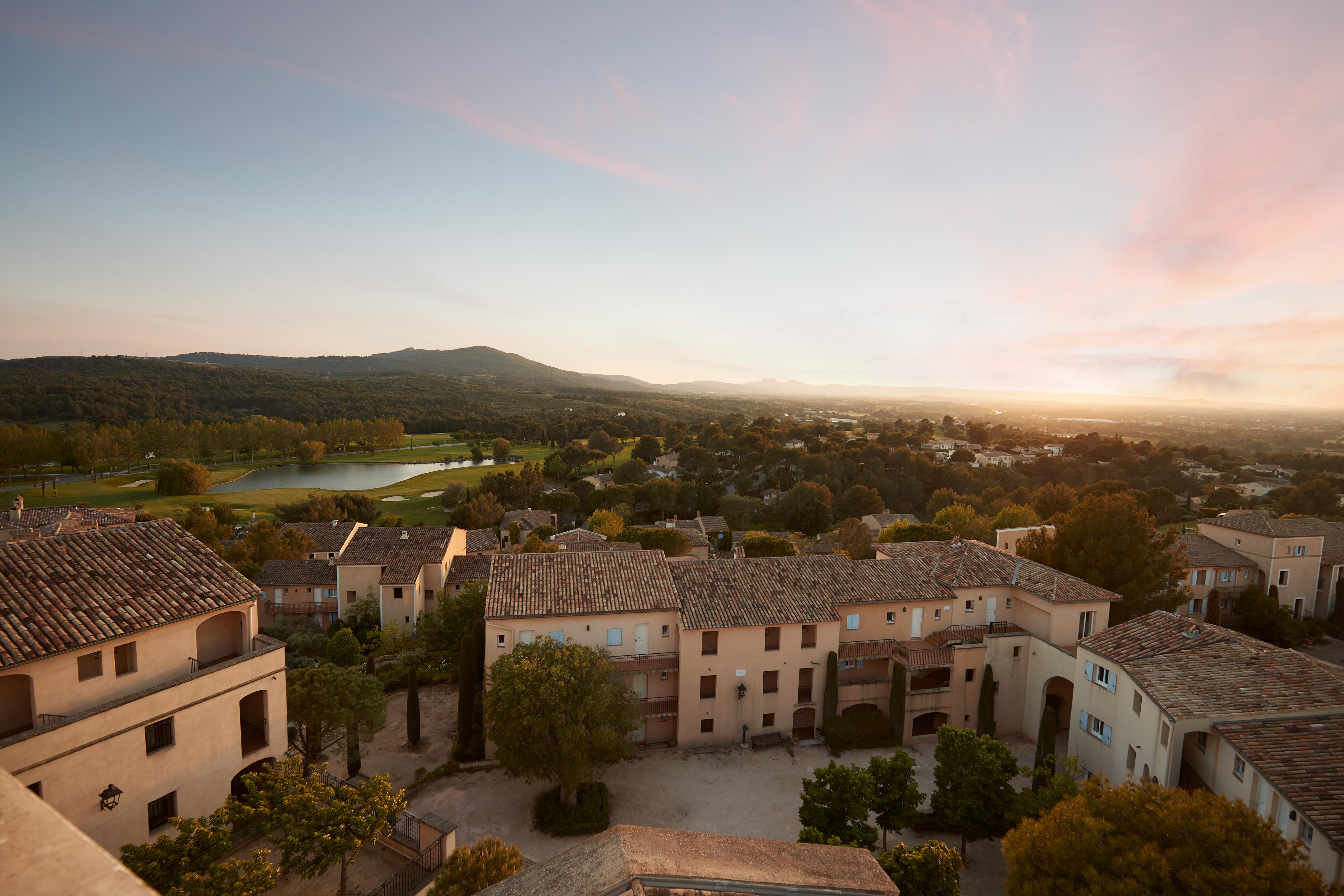 Village Pierre&Vacances Pont Royal en Provence Mallemort Exterior foto