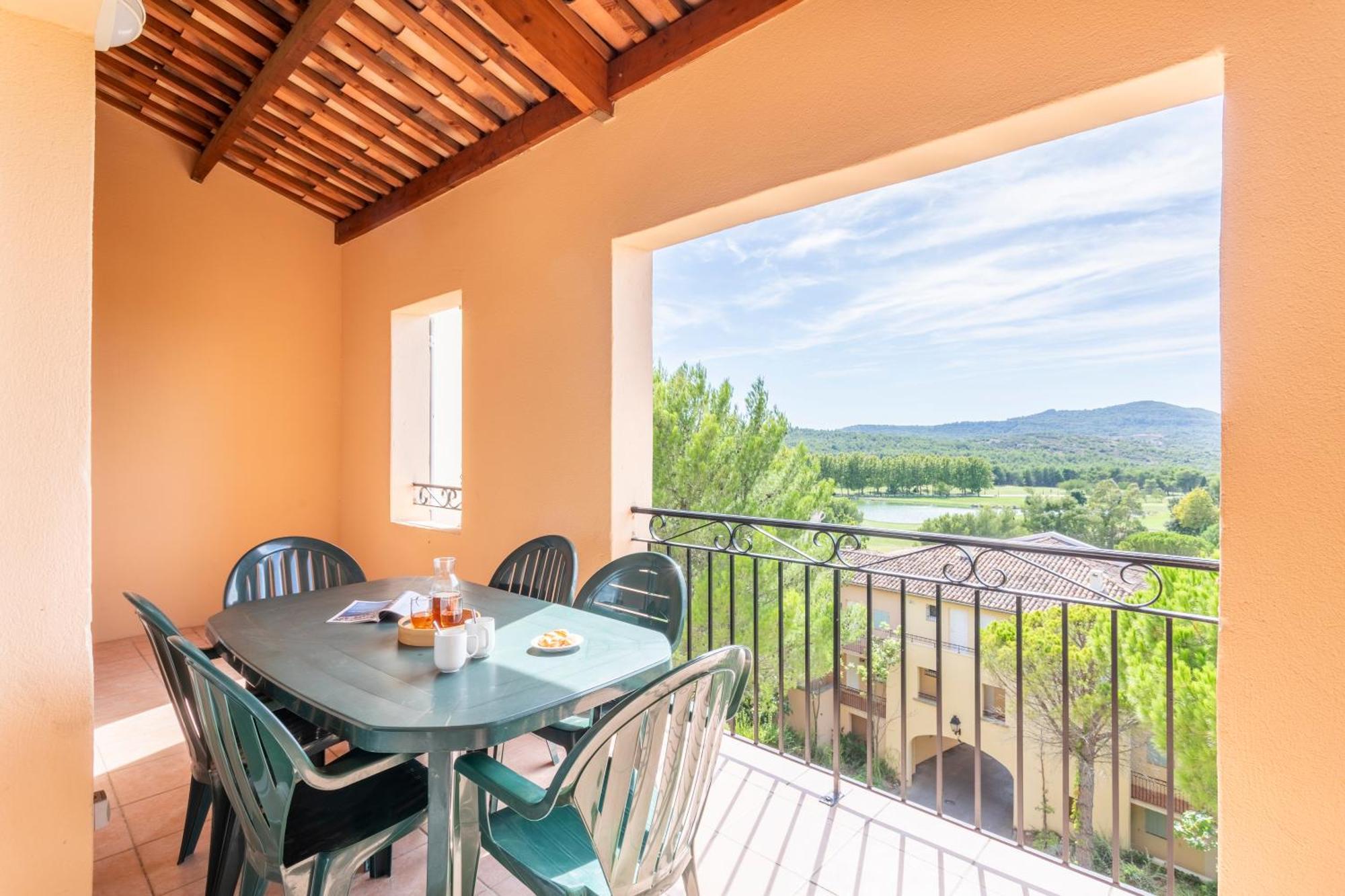 Village Pierre&Vacances Pont Royal en Provence Mallemort Exterior foto